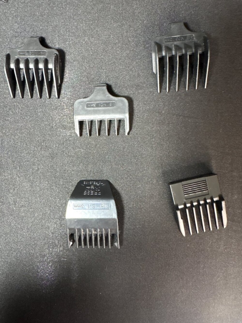 Various Clippers & Wahl Hair Clipper Guide Comb Cleaning Trimmer Brushes (23) - Picture 7 of 8